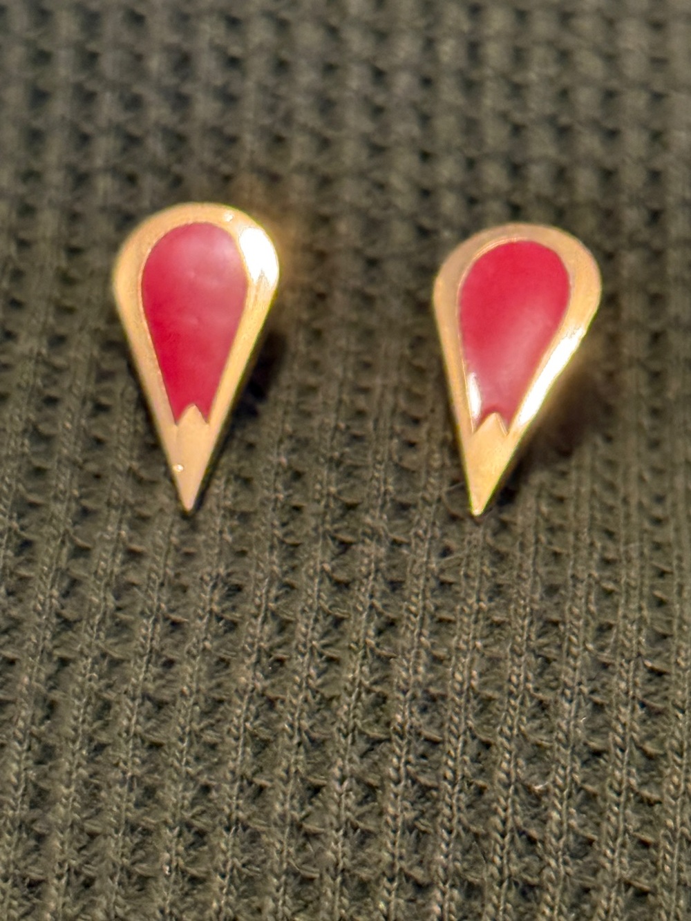 Lucky Brand “Viola” Gold Teardrop Pink Enamel Stud Earrings